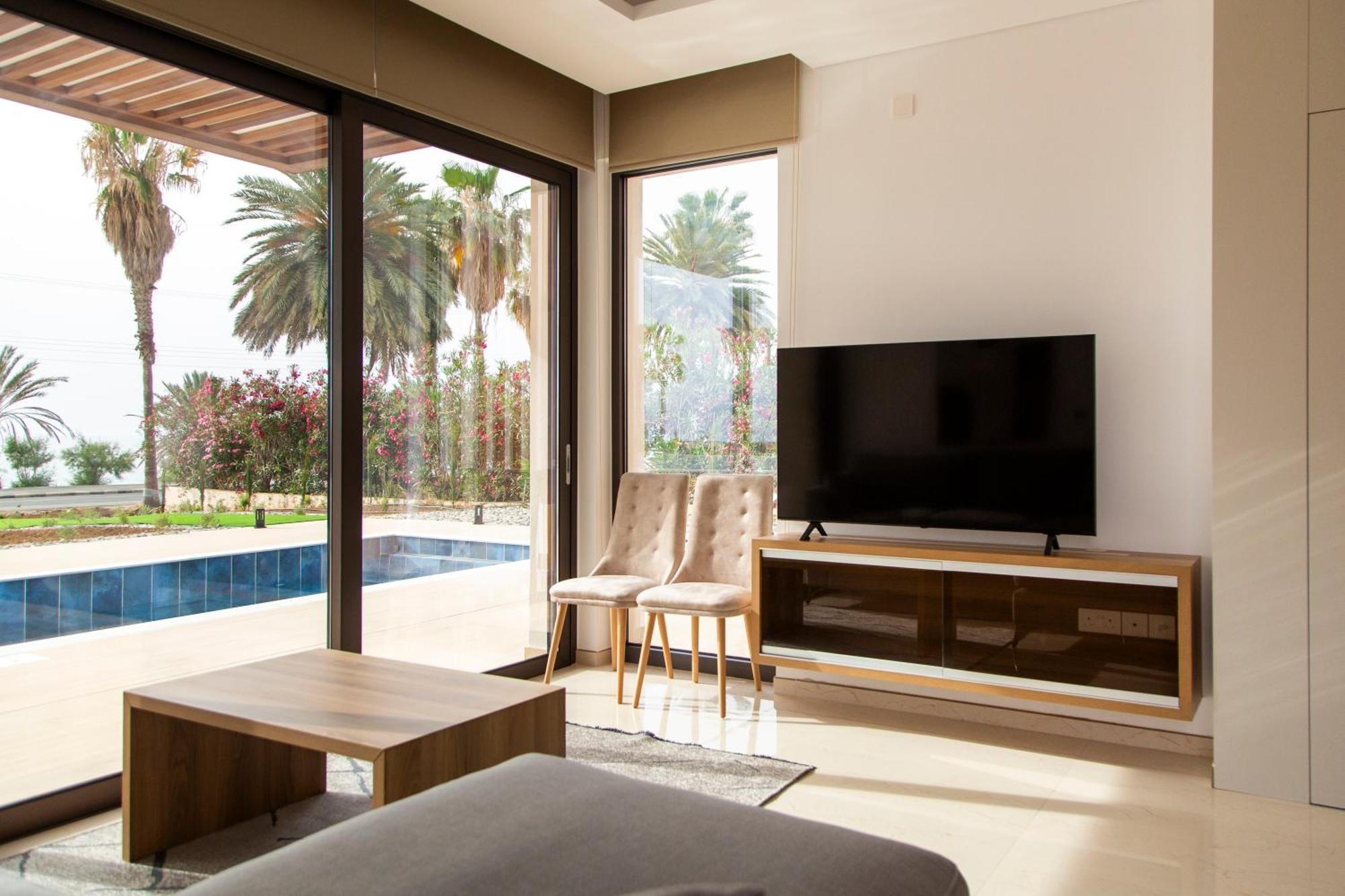 Santa Barbara Seafront Villas W Jacuzzi Pool Пафос Екстер'єр фото
