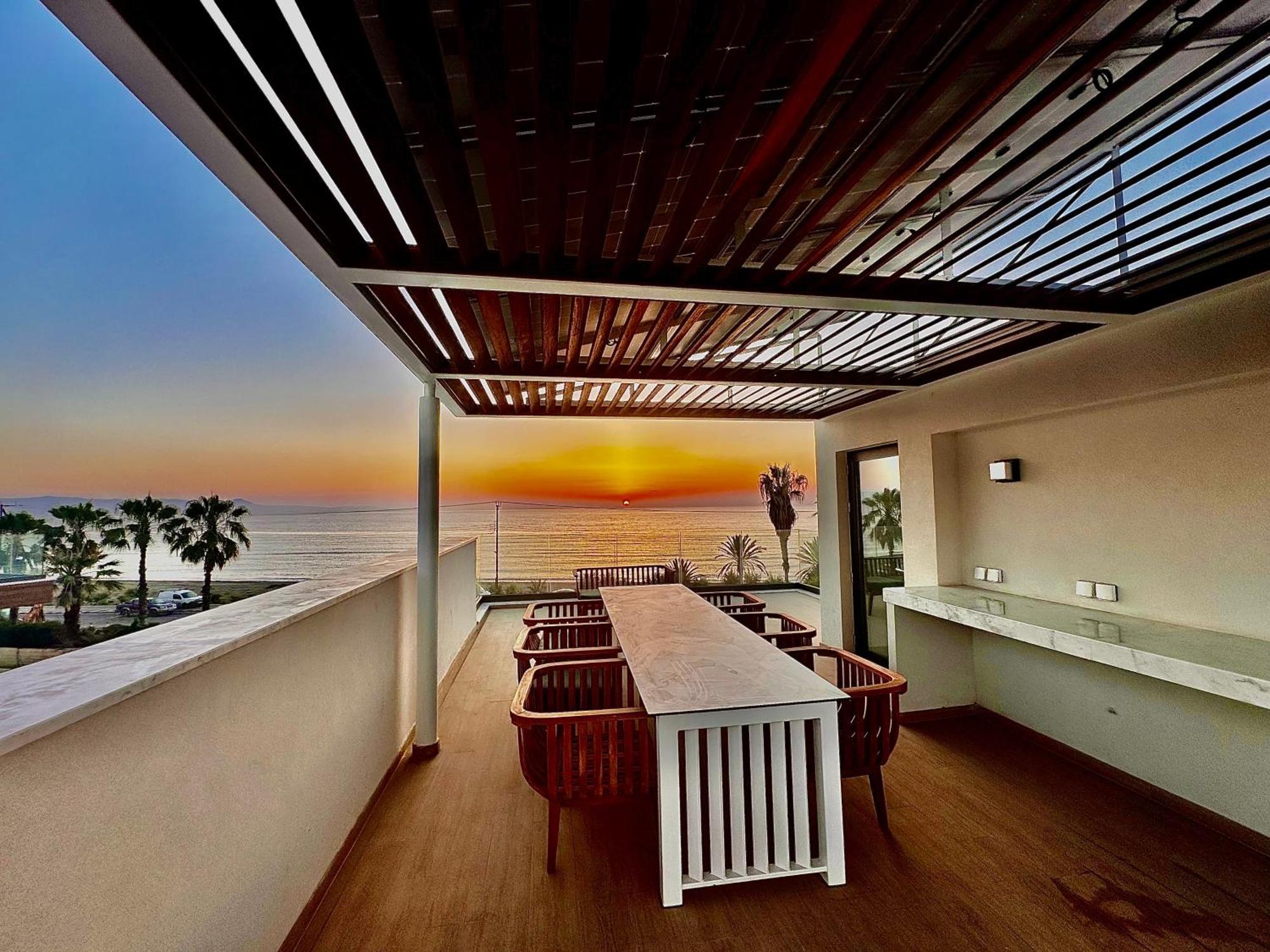Santa Barbara Seafront Villas W Jacuzzi Pool Пафос Екстер'єр фото